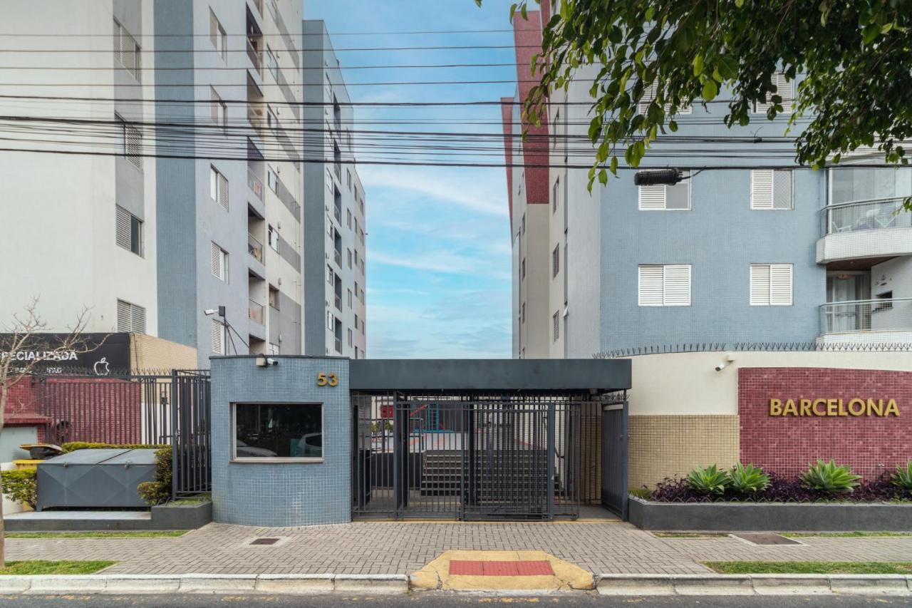 Family Space Curitiba/Vaga De Garagem Gratis Buitenkant foto
